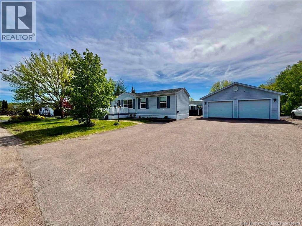 16 Anemone Street, Moncton, New Brunswick  E1H 2R7 - Photo 5 - NB140201