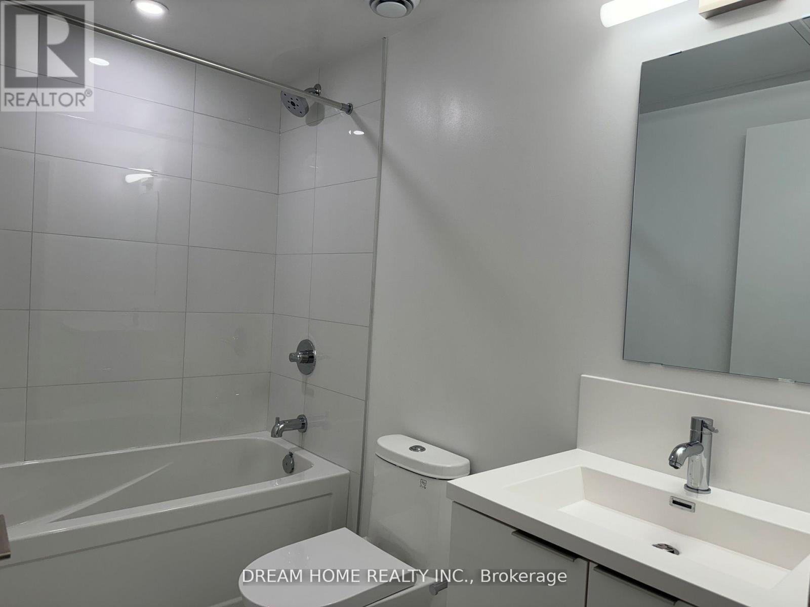 1807 - 238 Simcoe Street, Toronto, Ontario  M5T 3B9 - Photo 8 - C13168300