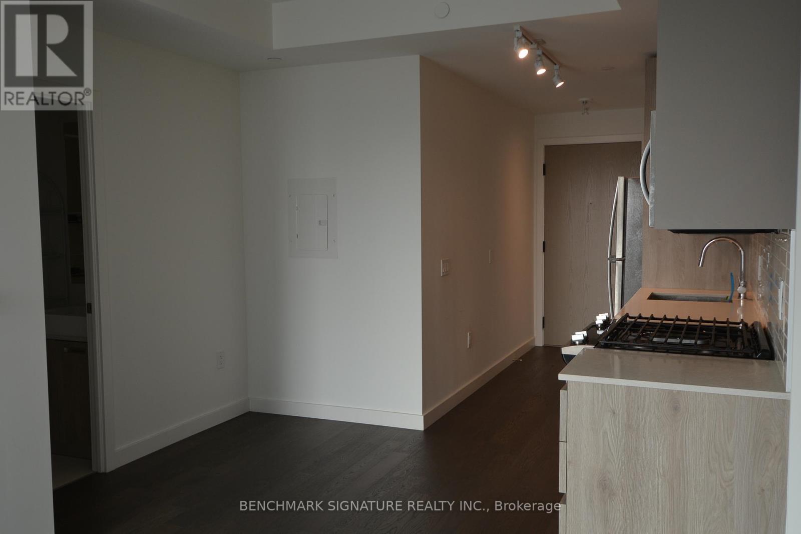 1304 - 2a Church Street, Toronto, Ontario  M5E 0E1 - Photo 3 - C13168310