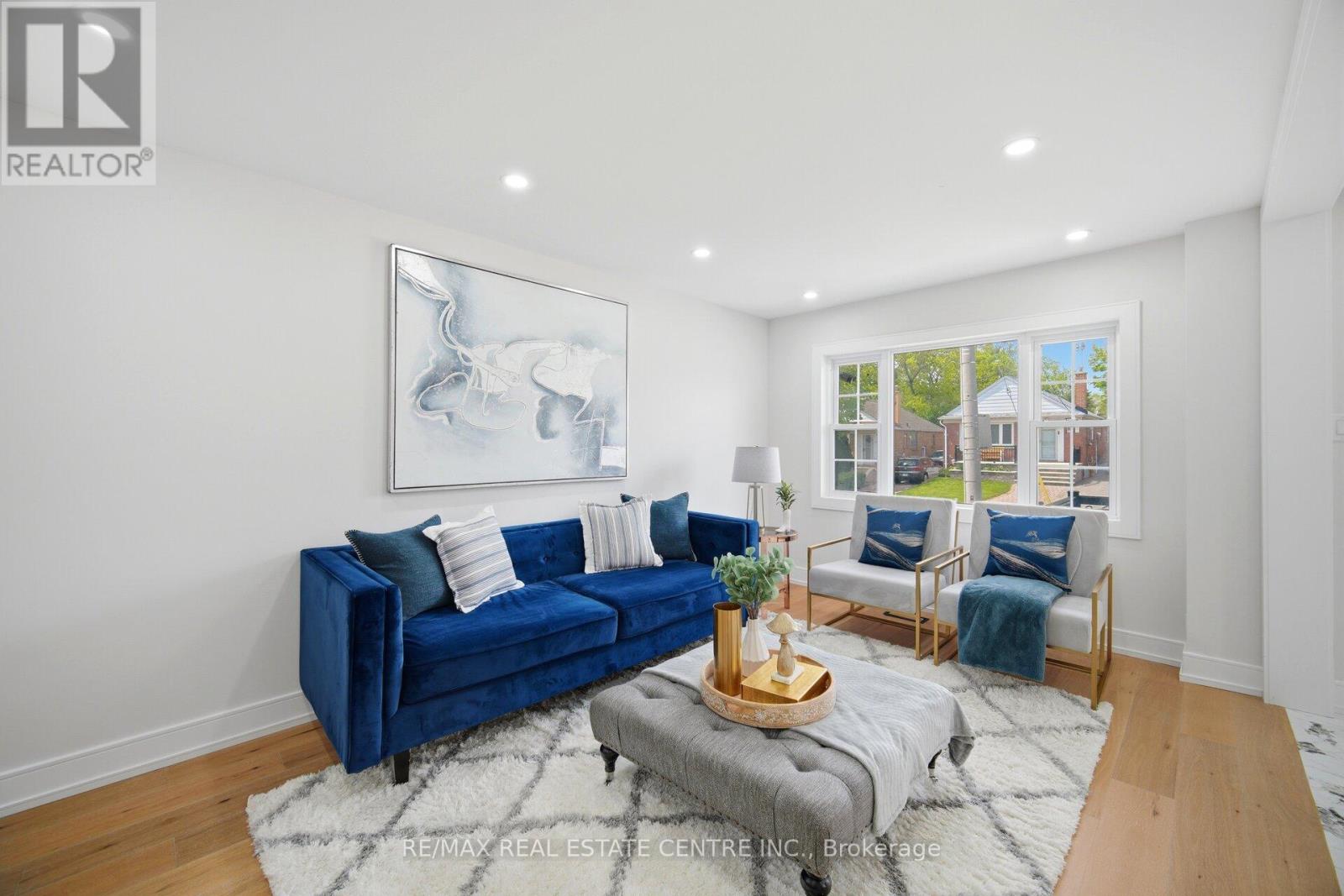 109 Glencrest Boulevard, Toronto, Ontario  M4B 1L9 - Photo 10 - E13168240