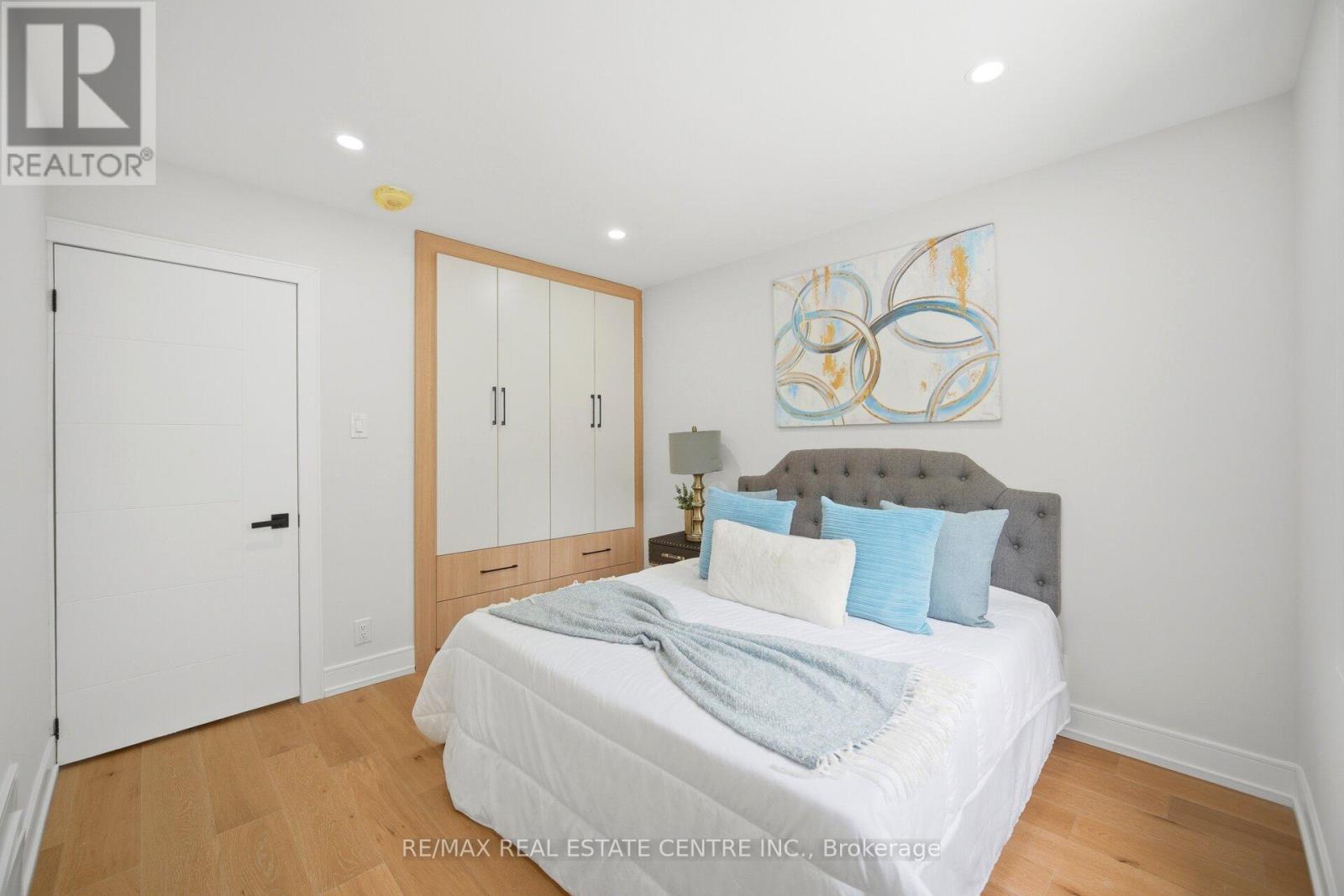 109 Glencrest Boulevard, Toronto, Ontario  M4B 1L9 - Photo 19 - E13168240