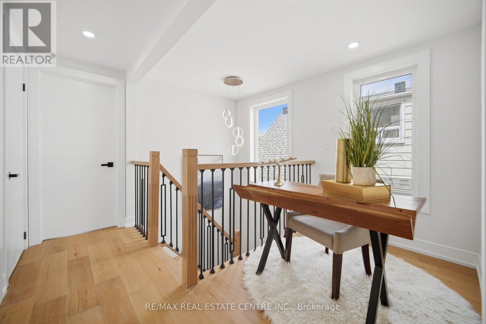 109 Glencrest Boulevard, Toronto, Ontario  M4B 1L9 - Photo 23 - E13168240