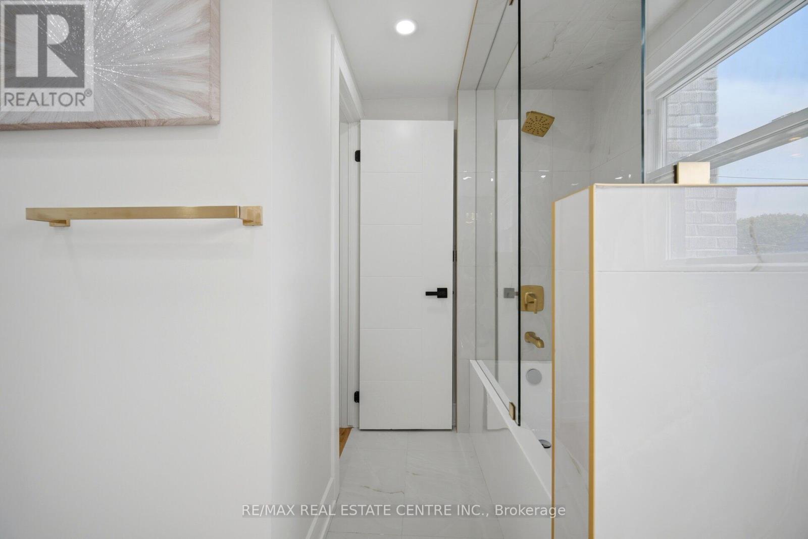 109 Glencrest Boulevard, Toronto, Ontario  M4B 1L9 - Photo 29 - E13168240