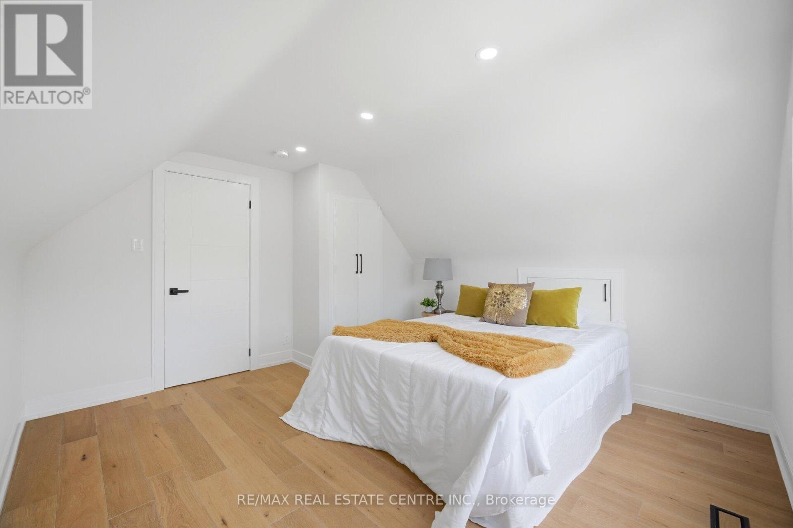 109 Glencrest Boulevard, Toronto, Ontario  M4B 1L9 - Photo 33 - E13168240