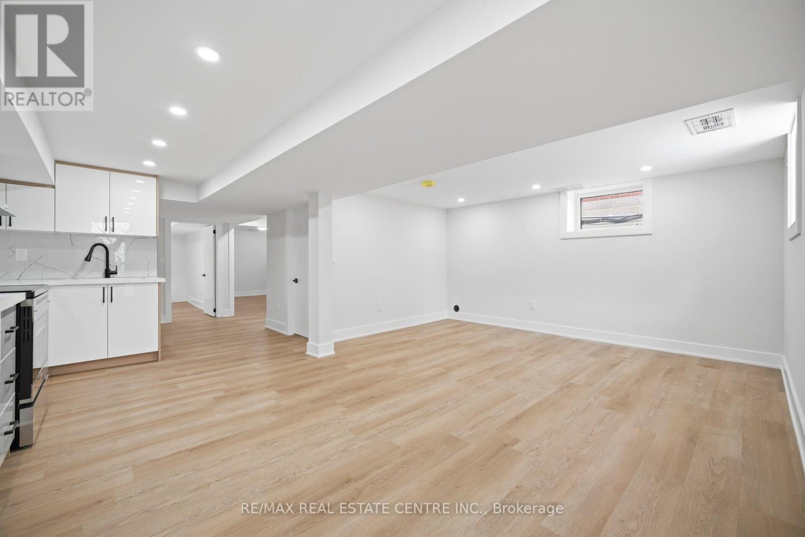 109 Glencrest Boulevard, Toronto, Ontario  M4B 1L9 - Photo 37 - E13168240