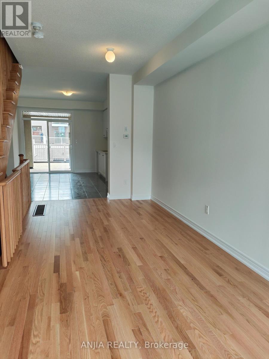 2863 Whites Road, Pickering, Ontario  L1X 0P3 - Photo 7 - E13168318