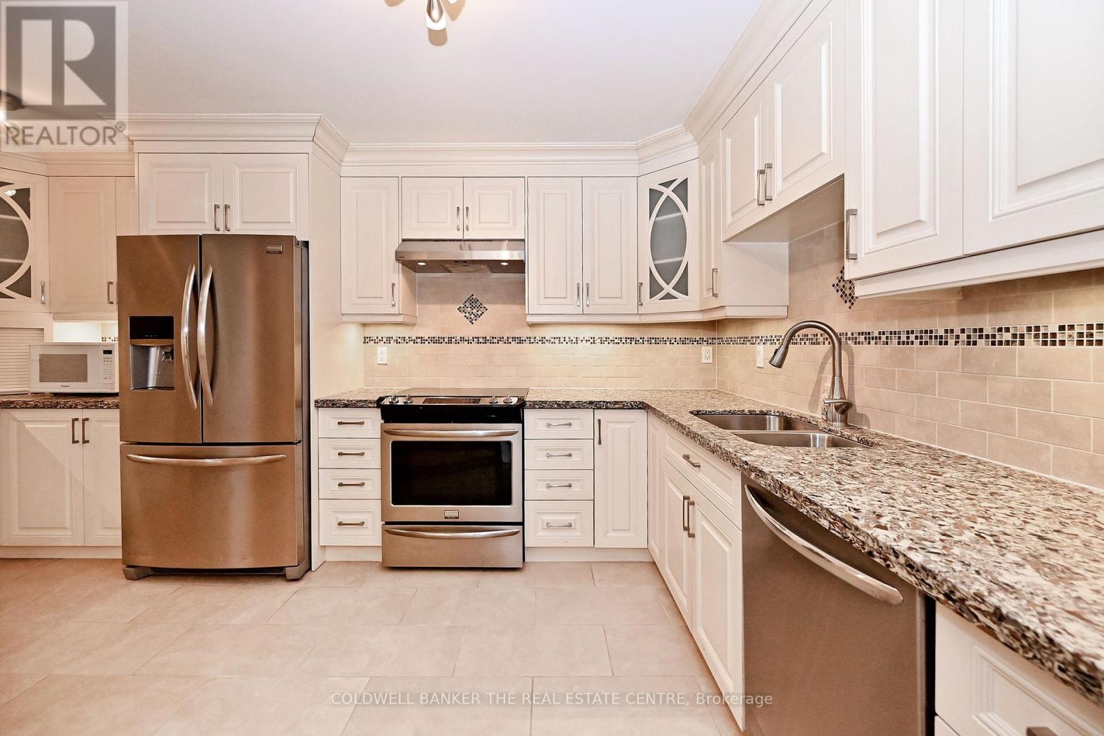 207 - 250 Davis Drive, Newmarket, Ontario  L3Y 7T7 - Photo 15 - N13168296