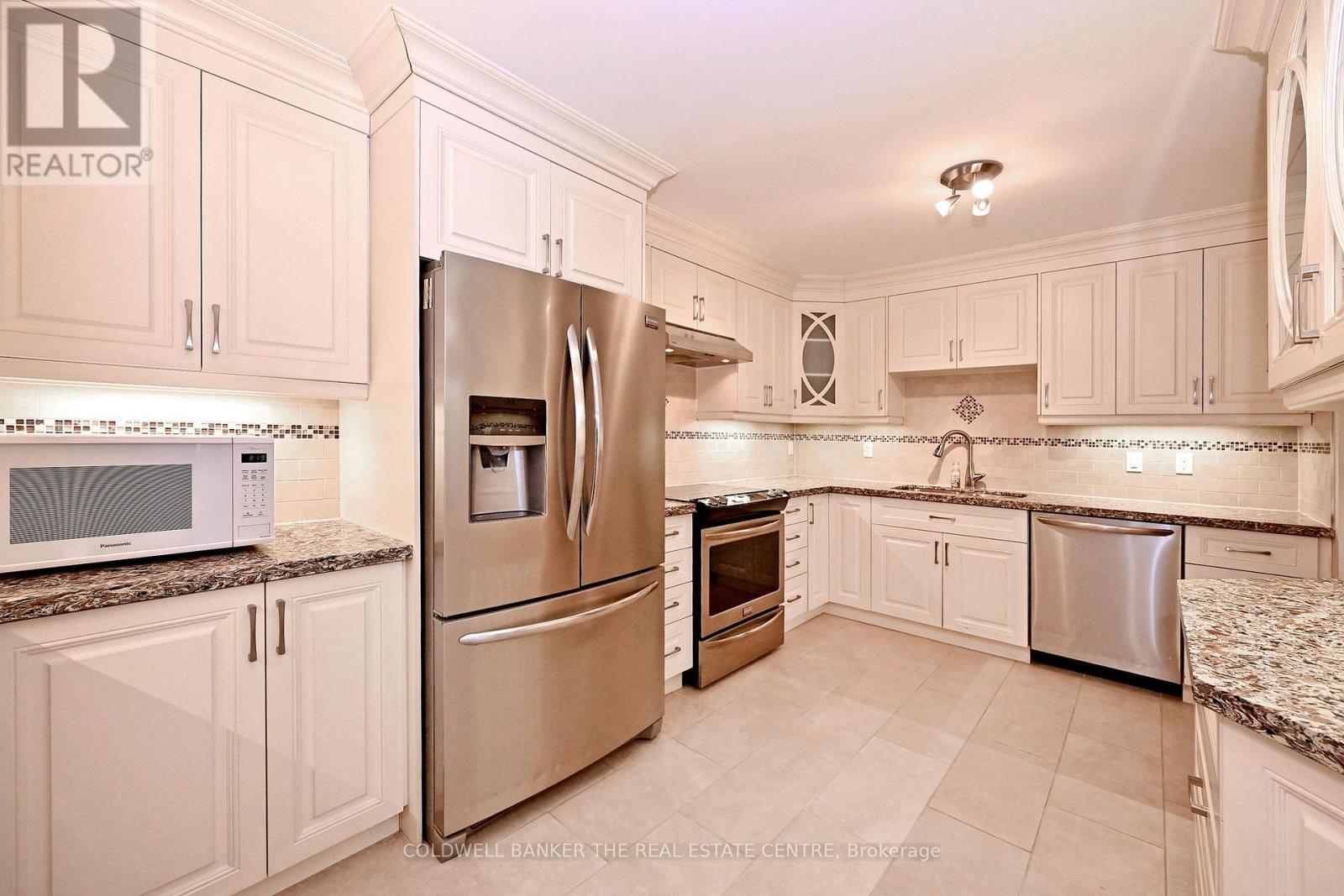 207 - 250 Davis Drive, Newmarket, Ontario  L3Y 7T7 - Photo 18 - N13168296