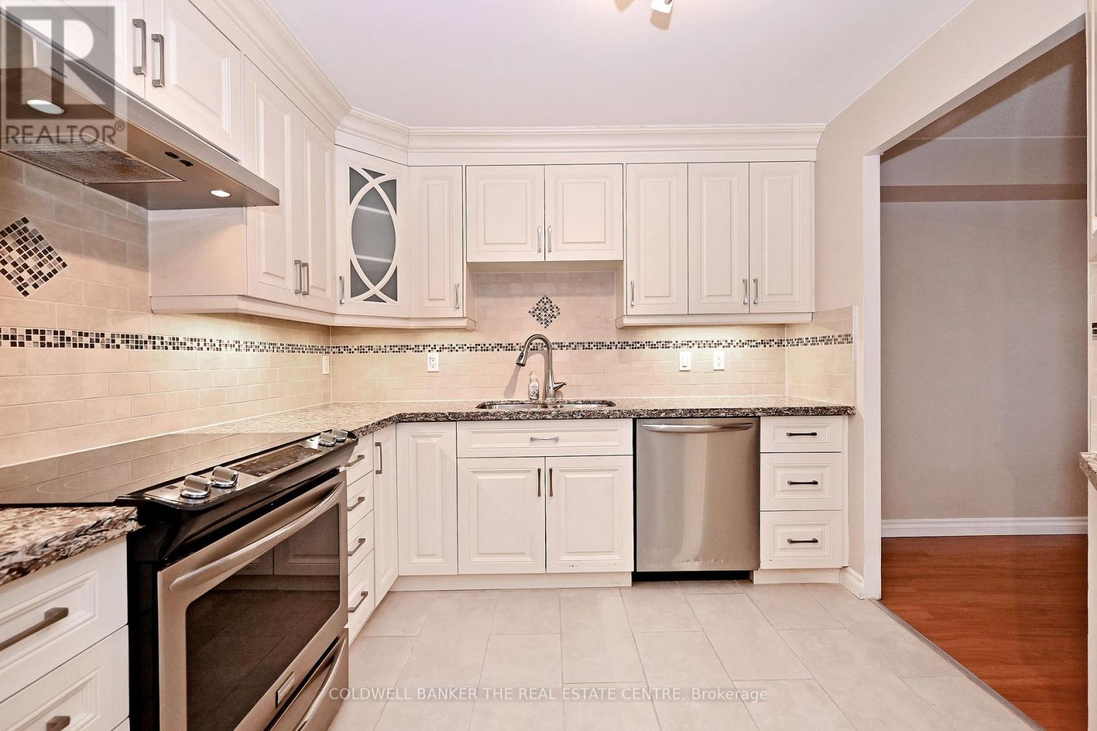 207 - 250 Davis Drive, Newmarket, Ontario  L3Y 7T7 - Photo 19 - N13168296