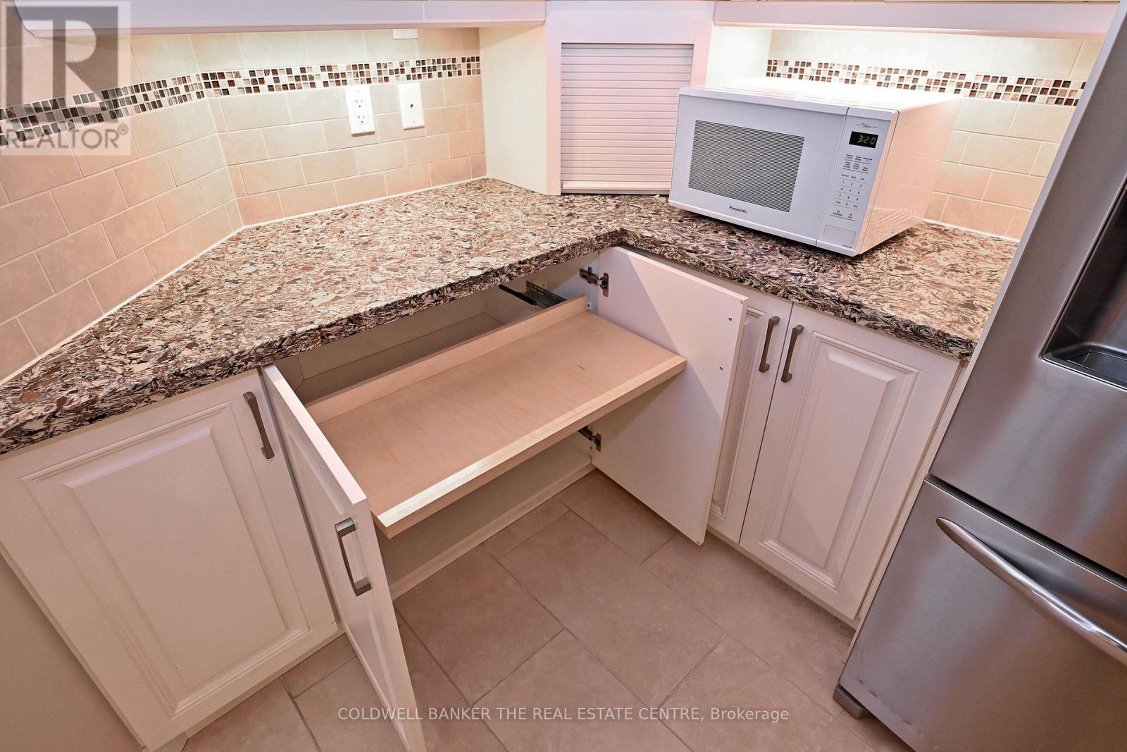 207 - 250 Davis Drive, Newmarket, Ontario  L3Y 7T7 - Photo 22 - N13168296