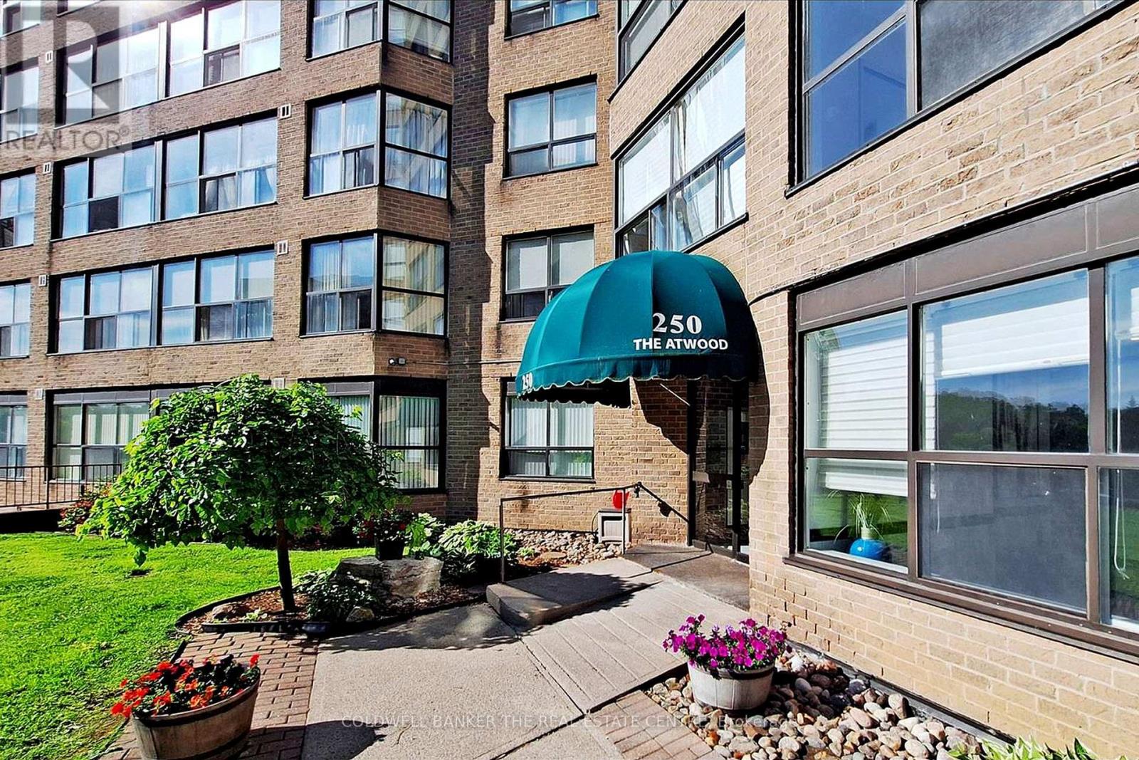 207 - 250 Davis Drive, Newmarket, Ontario  L3Y 7T7 - Photo 3 - N13168296