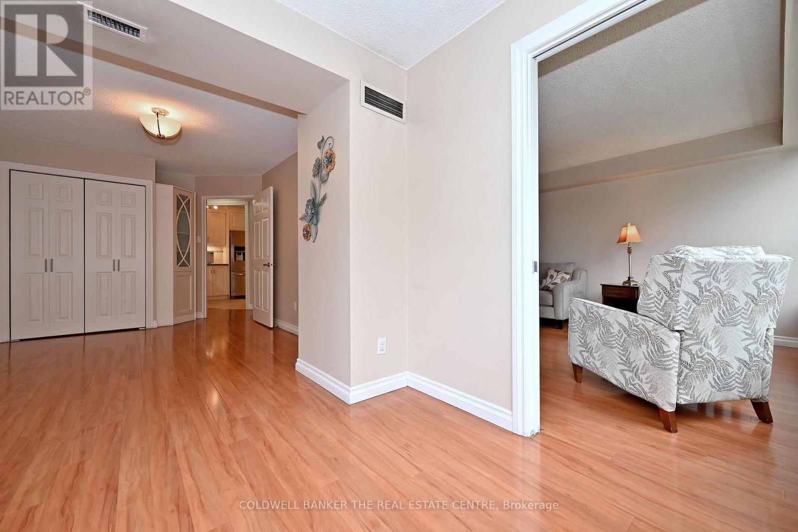 207 - 250 Davis Drive, Newmarket, Ontario  L3Y 7T7 - Photo 33 - N13168296