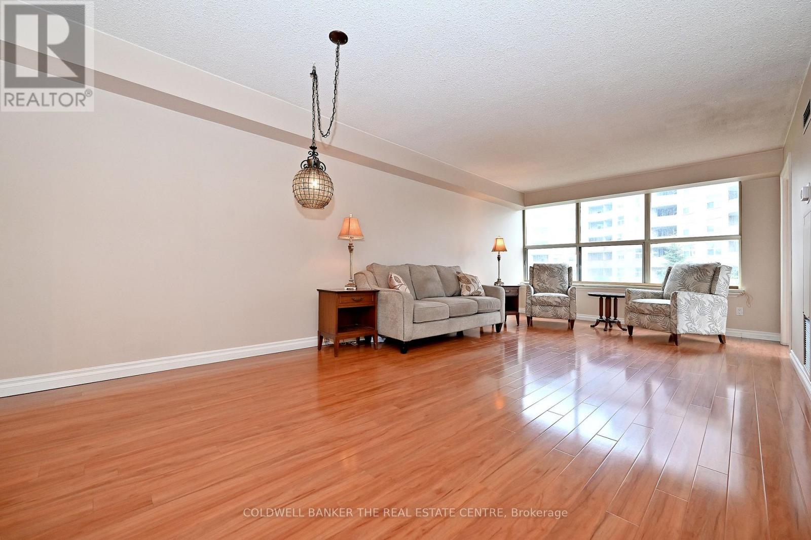 207 - 250 Davis Drive, Newmarket, Ontario  L3Y 7T7 - Photo 9 - N13168296