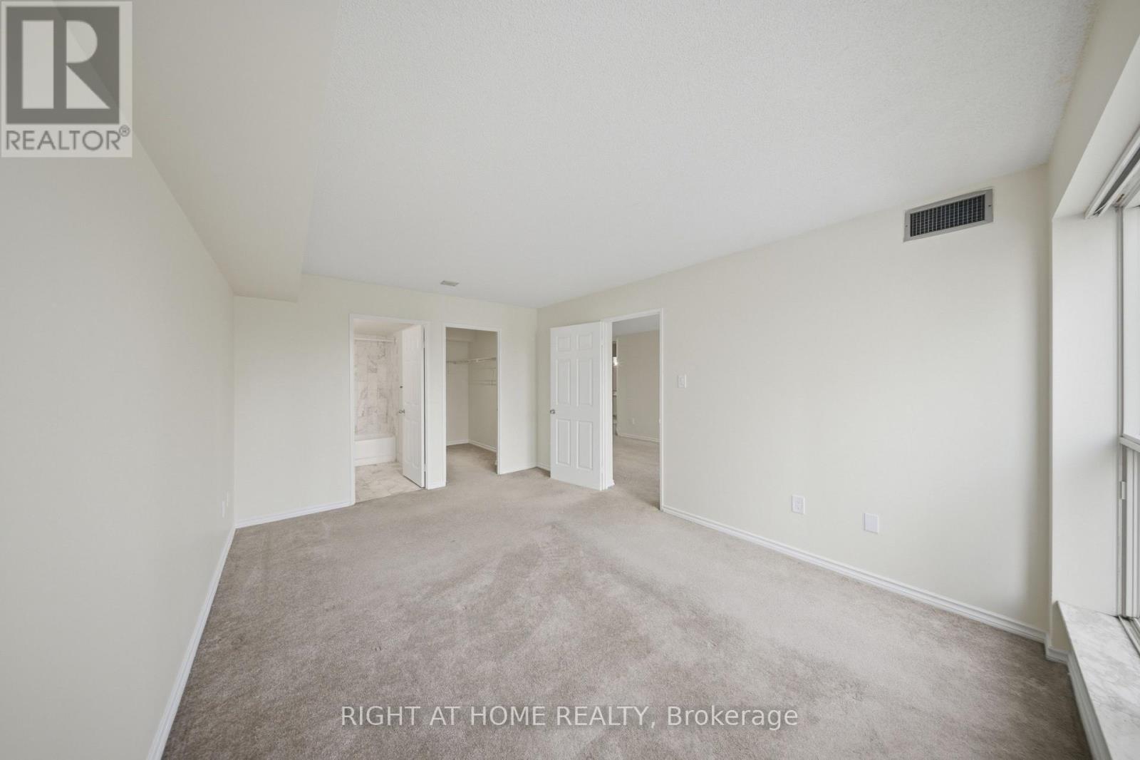 506 - 335 Webb Drive, Mississauga, Ontario  L5B 4A1 - Photo 11 - W13168234