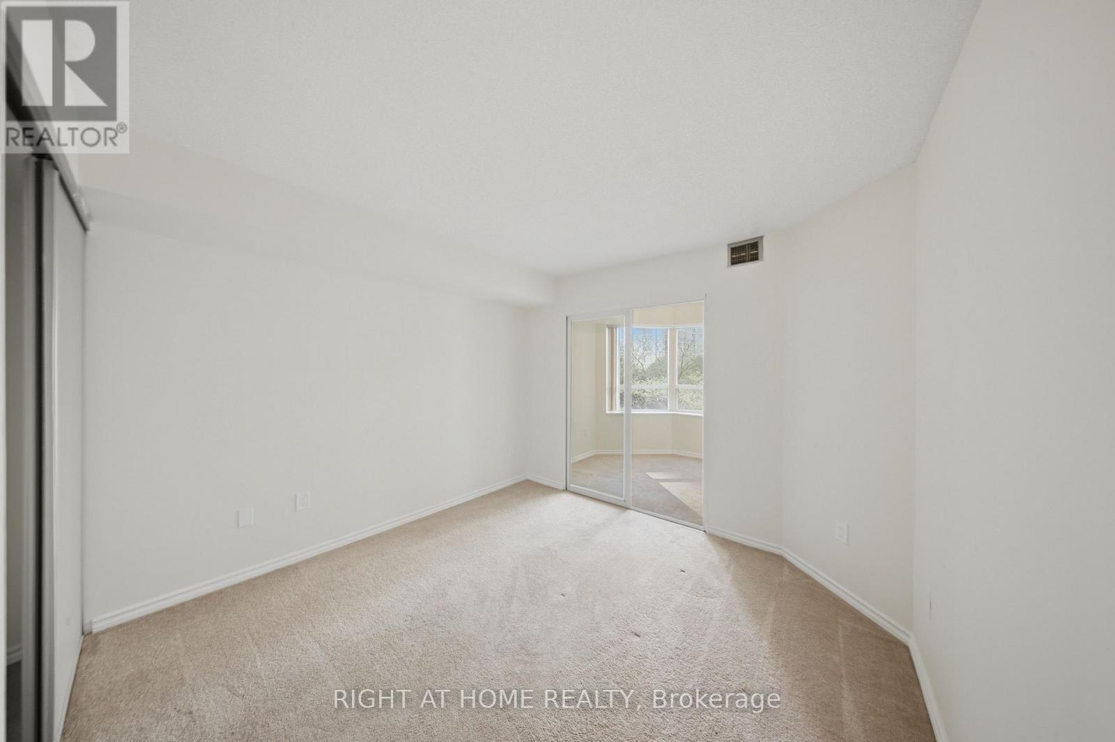 506 - 335 Webb Drive, Mississauga, Ontario  L5B 4A1 - Photo 17 - W13168234