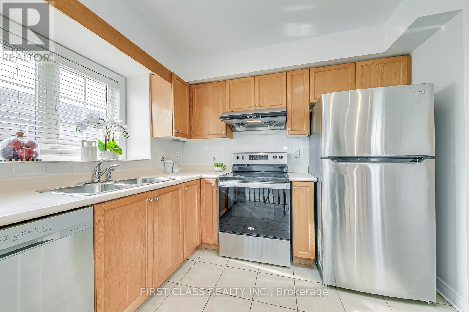 25 - 1128 Dundas Street W, Mississauga, Ontario  L5C 1E1 - Photo 10 - W13168242