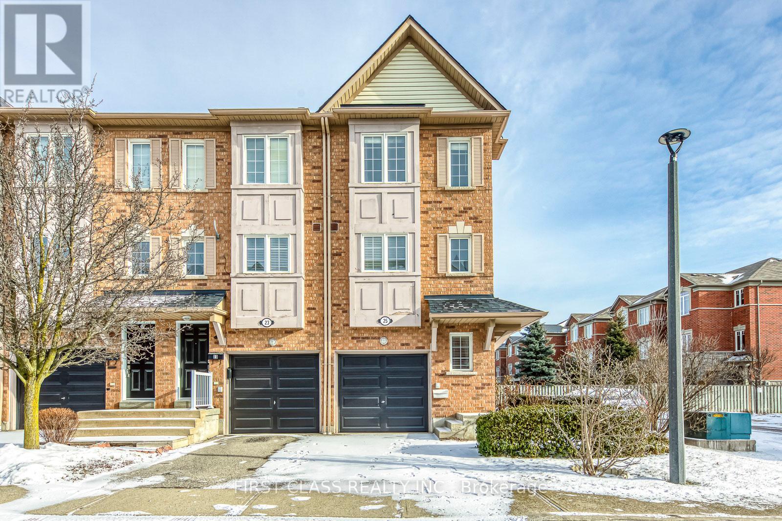 25 - 1128 Dundas Street W, Mississauga, Ontario  L5C 1E1 - Photo 3 - W13168242