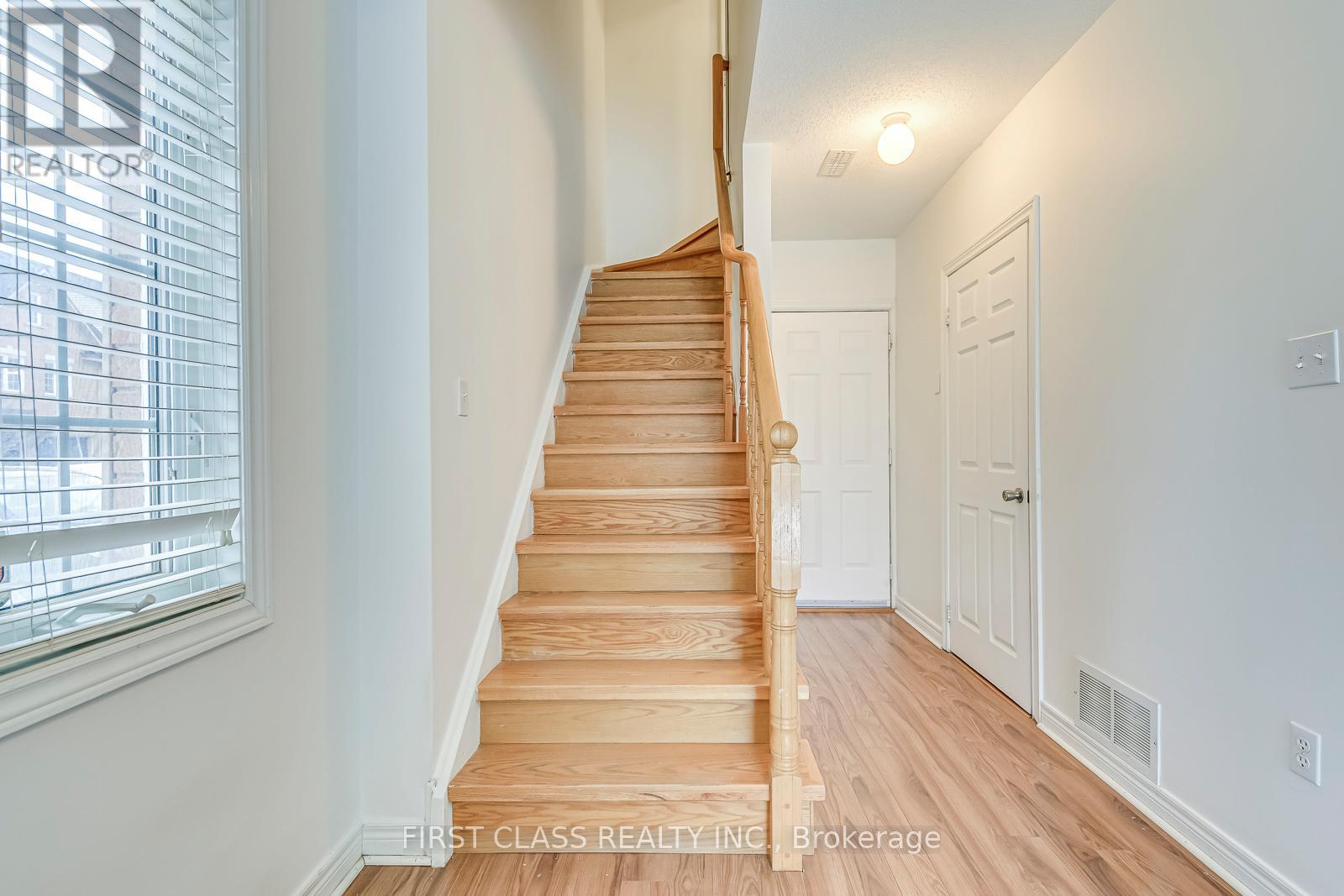 25 - 1128 Dundas Street W, Mississauga, Ontario  L5C 1E1 - Photo 34 - W13168242