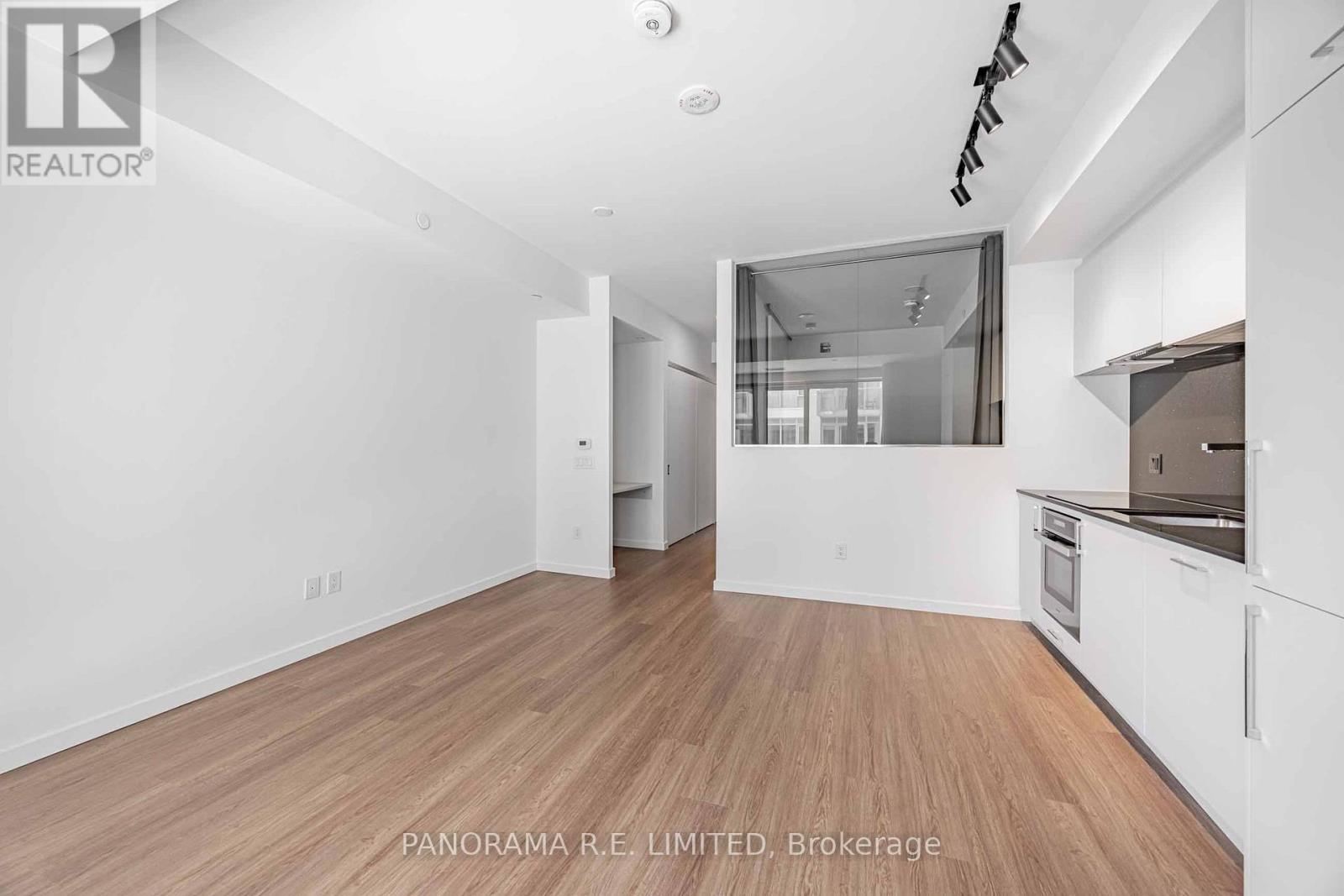 305 - 689 The Queensway, Toronto, Ontario  M8Y 0C8 - Photo 4 - W13168284