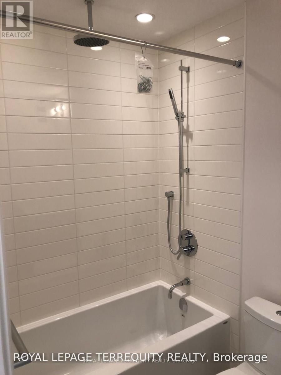 1705 - 88 Cumberland Street, Toronto, Ontario  M5R 1A3 - Photo 7 - C13094652