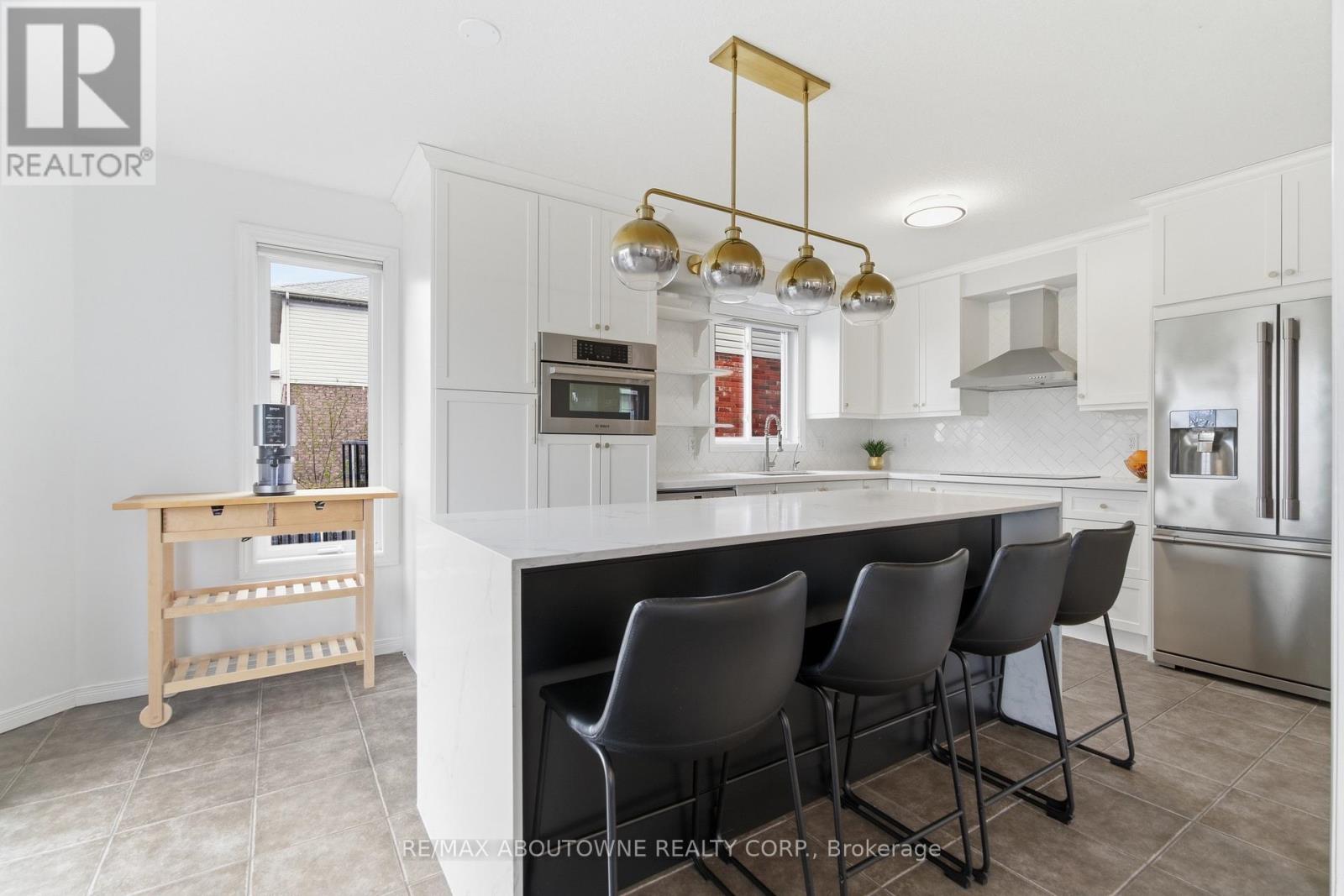 122 Severn Drive, Guelph, Ontario  N1E 7K6 - Photo 11 - X13168244