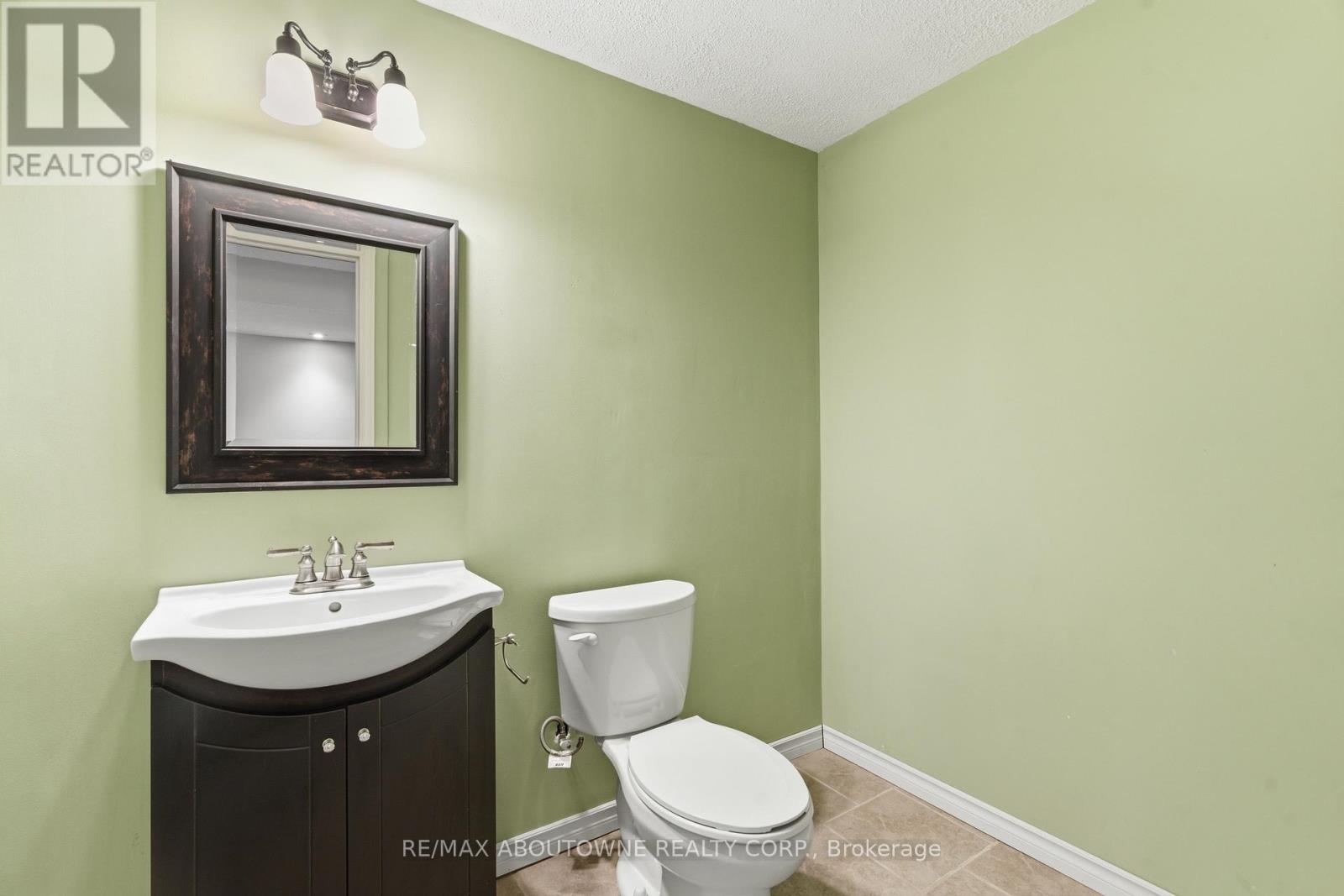 122 Severn Drive, Guelph, Ontario  N1E 7K6 - Photo 36 - X13168244