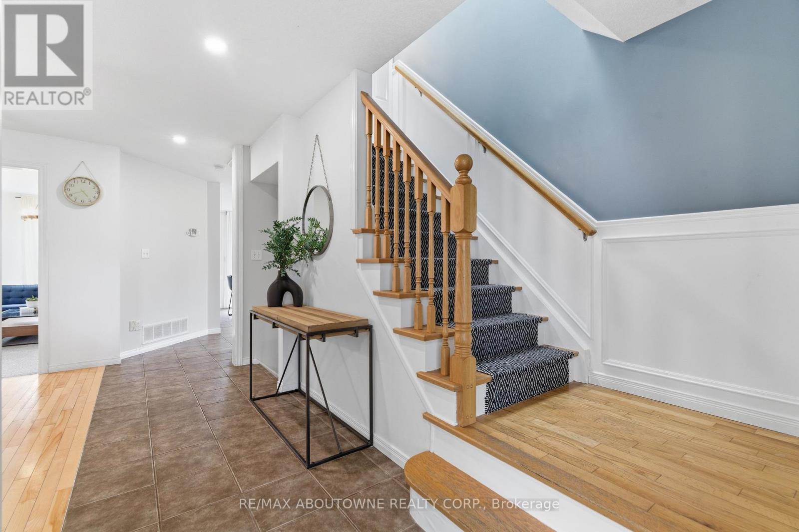 122 Severn Drive, Guelph, Ontario  N1E 7K6 - Photo 6 - X13168244