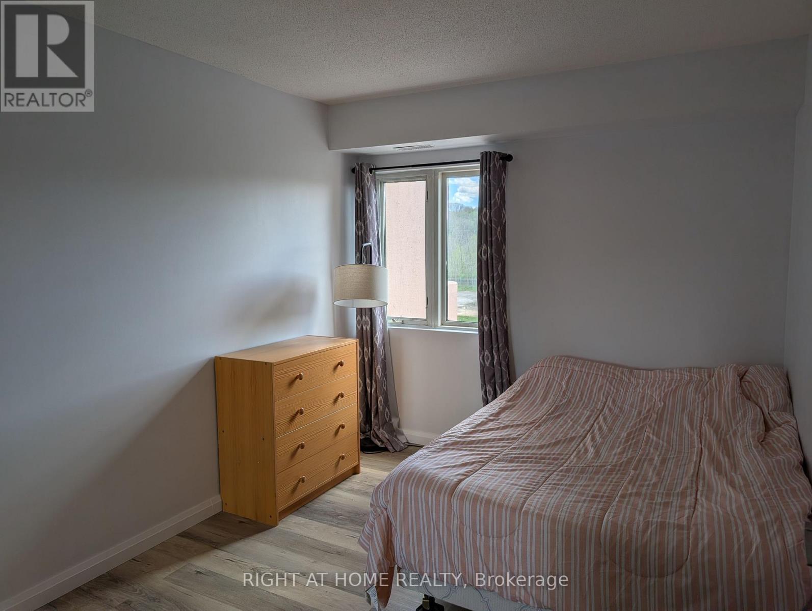 408 - 860 Commissioners Road E, London South, Ontario  N6C 5Y8 - Photo 11 - X13168248