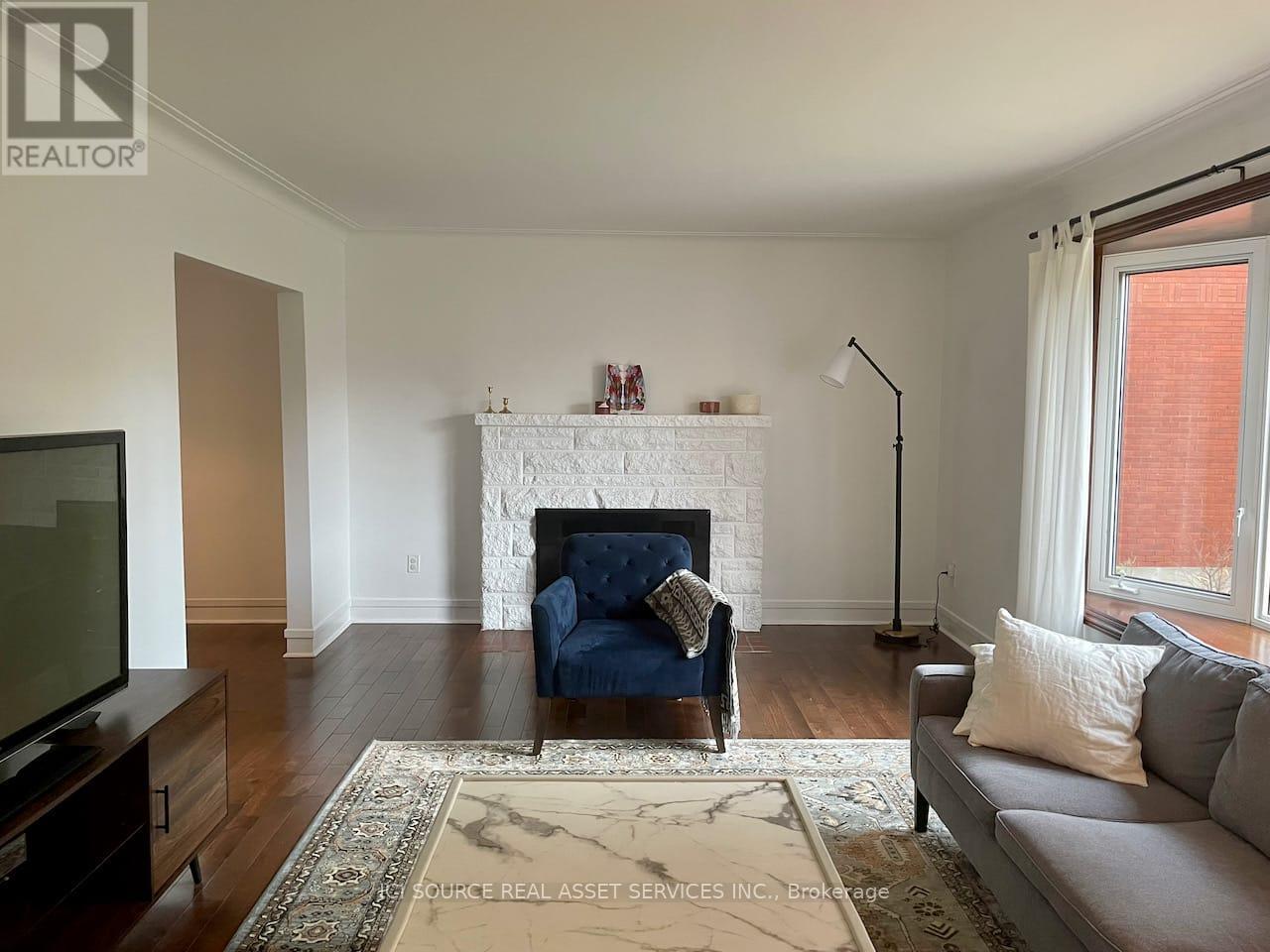 306 Clare Street, Ottawa, Ontario  K1Z 7E6 - Photo 3 - X13168256