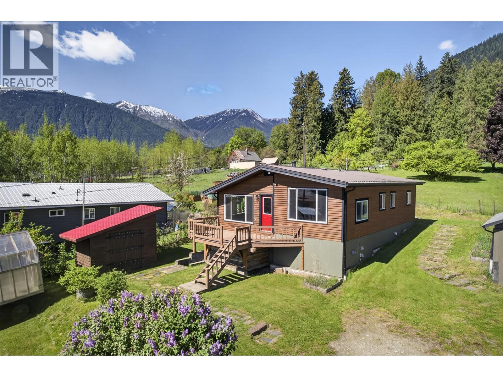 127 8th Street N, Kaslo, British Columbia  V0G 1M0 - Photo 4 - 10360012