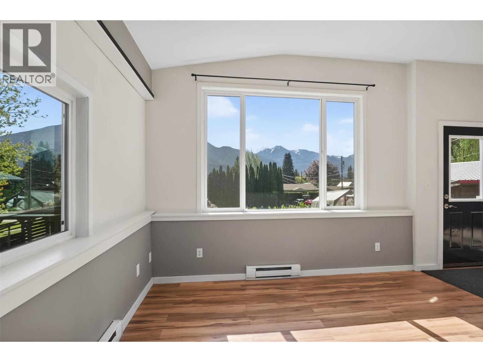 127 8th Street N, Kaslo, British Columbia  V0G 1M0 - Photo 14 - 10360012