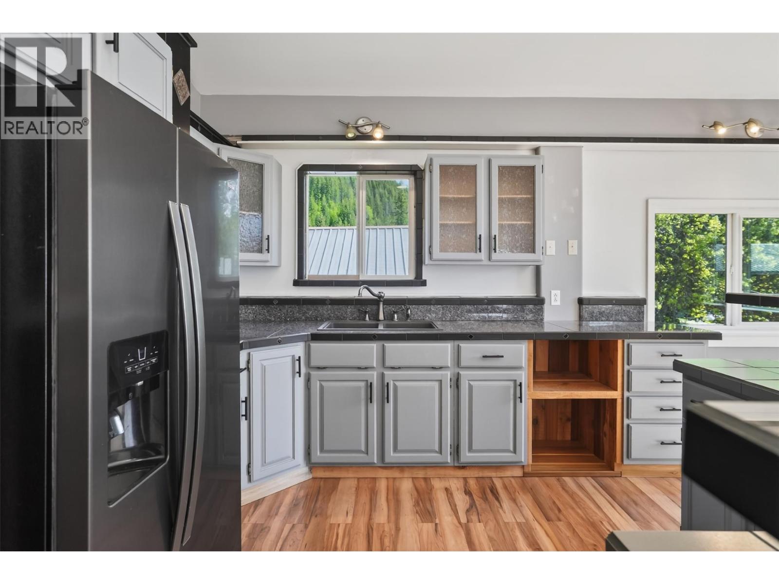 127 8th Street N, Kaslo, British Columbia  V0G 1M0 - Photo 18 - 10360012