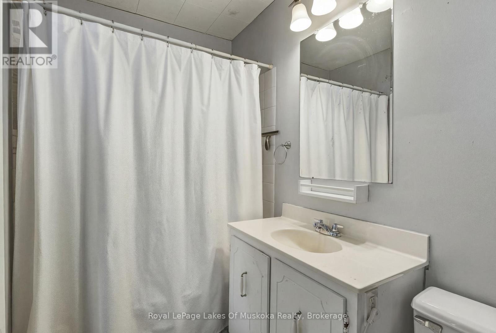60 West Road W, Huntsville, Ontario P1H 1L8 - Photo 7 - X12943630