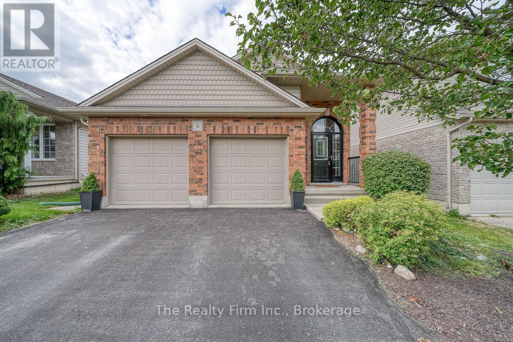 4 Kerr Crescent, Ingersoll, Ontario  N5C 4H2 - Photo 1 - X13168376