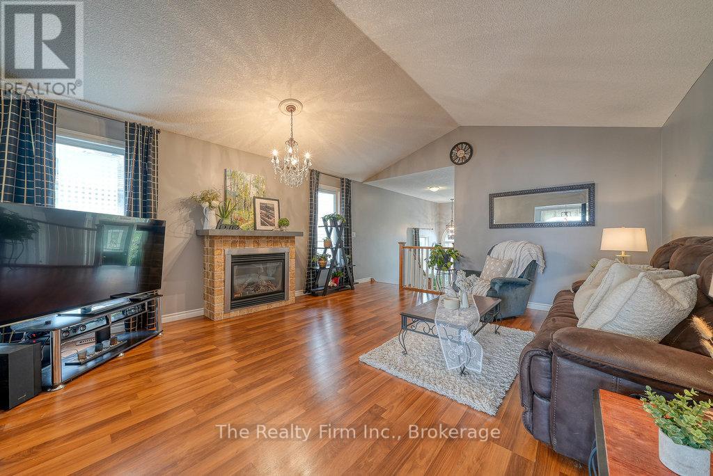 4 Kerr Crescent, Ingersoll, Ontario  N5C 4H2 - Photo 10 - X13168376