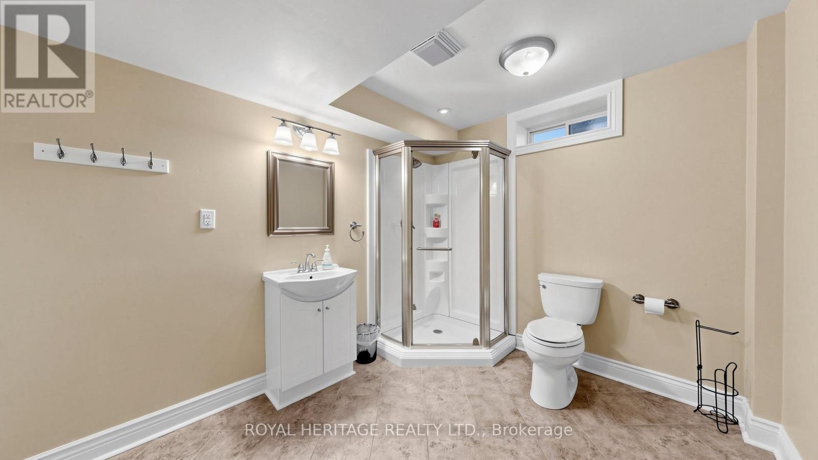 3 Kinross Avenue, Whitby, Ontario  L1M 2C8 - Photo 38 - E13168334