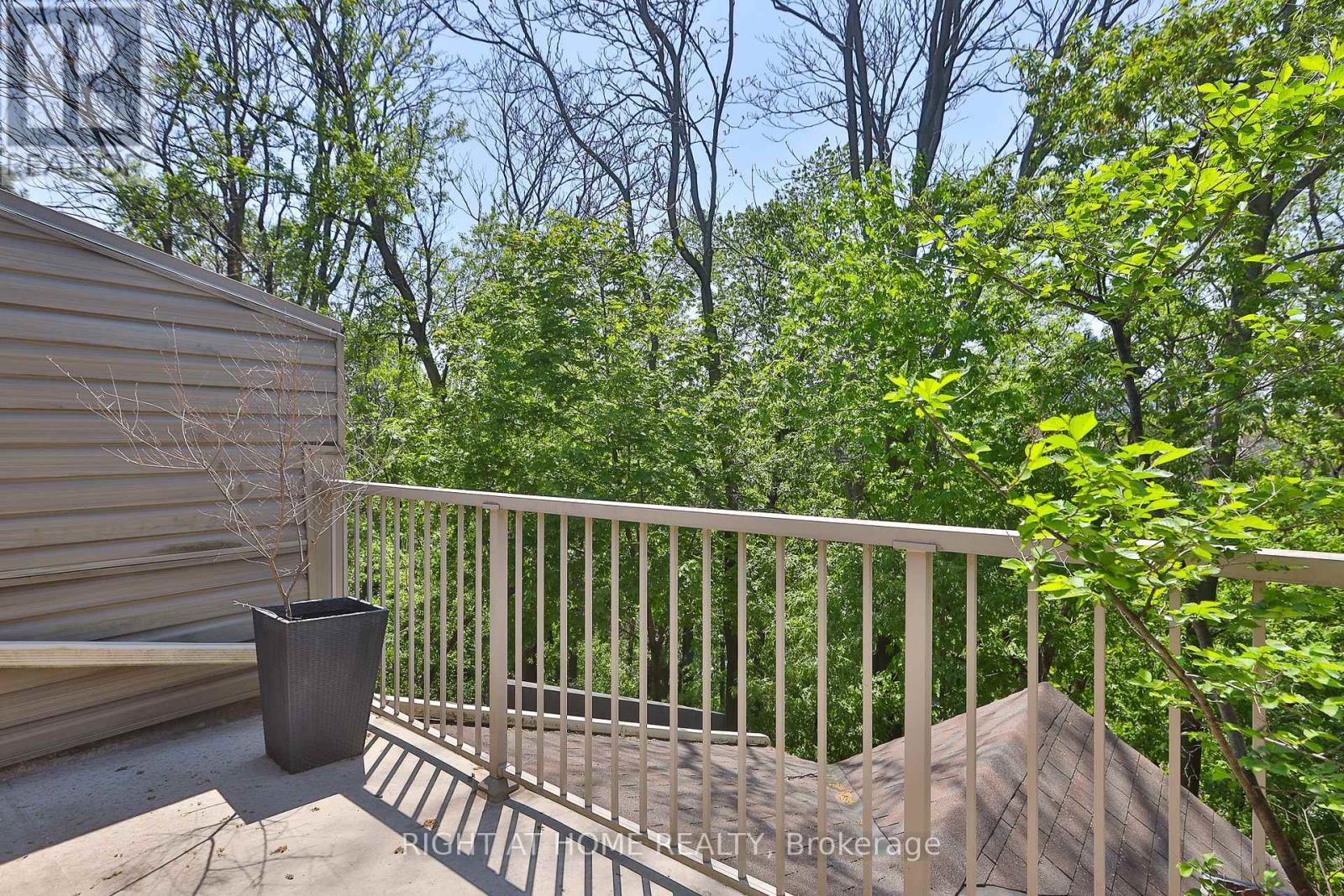 9 - 18 Doncrest Road, Toronto, Ontario M4K 1R8 - Photo 18 - E13168348