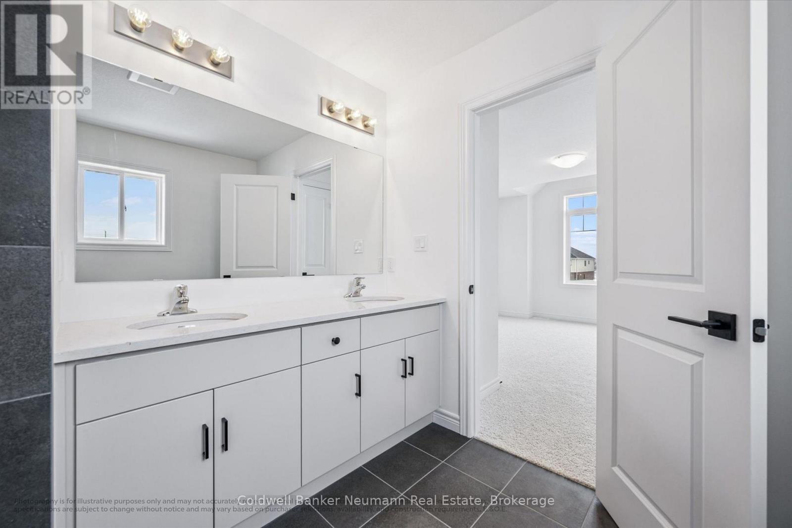 537 Anton Crescent, Kitchener, Ontario N2R 0T8 - Photo 11 - X13168358