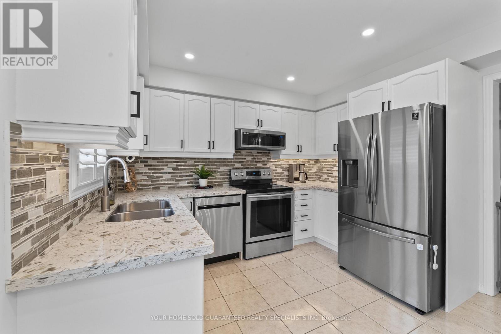 104 Northway Avenue, Whitchurch-Stouffville, Ontario  L4A 0T7 - Photo 10 - N13154142