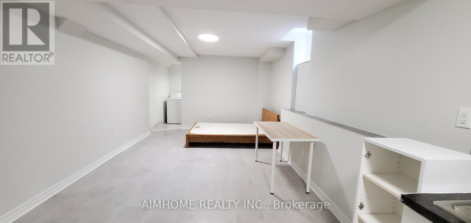 B1 - 10 Castleridge Drive, Richmond Hill, Ontario  L4B 1P1 - Photo 6 - N13168356