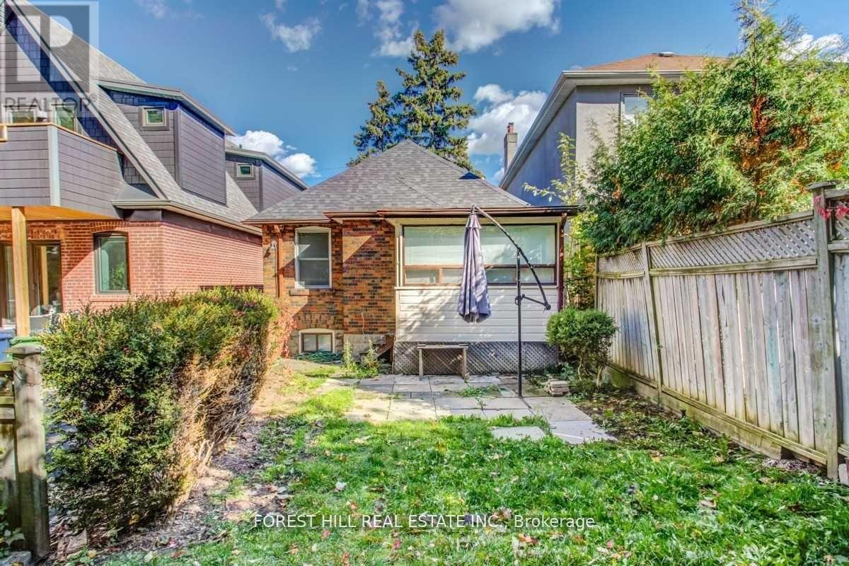 138 Castlewood Road, Toronto, Ontario  M5N 2L6 - Photo 21 - C13155304