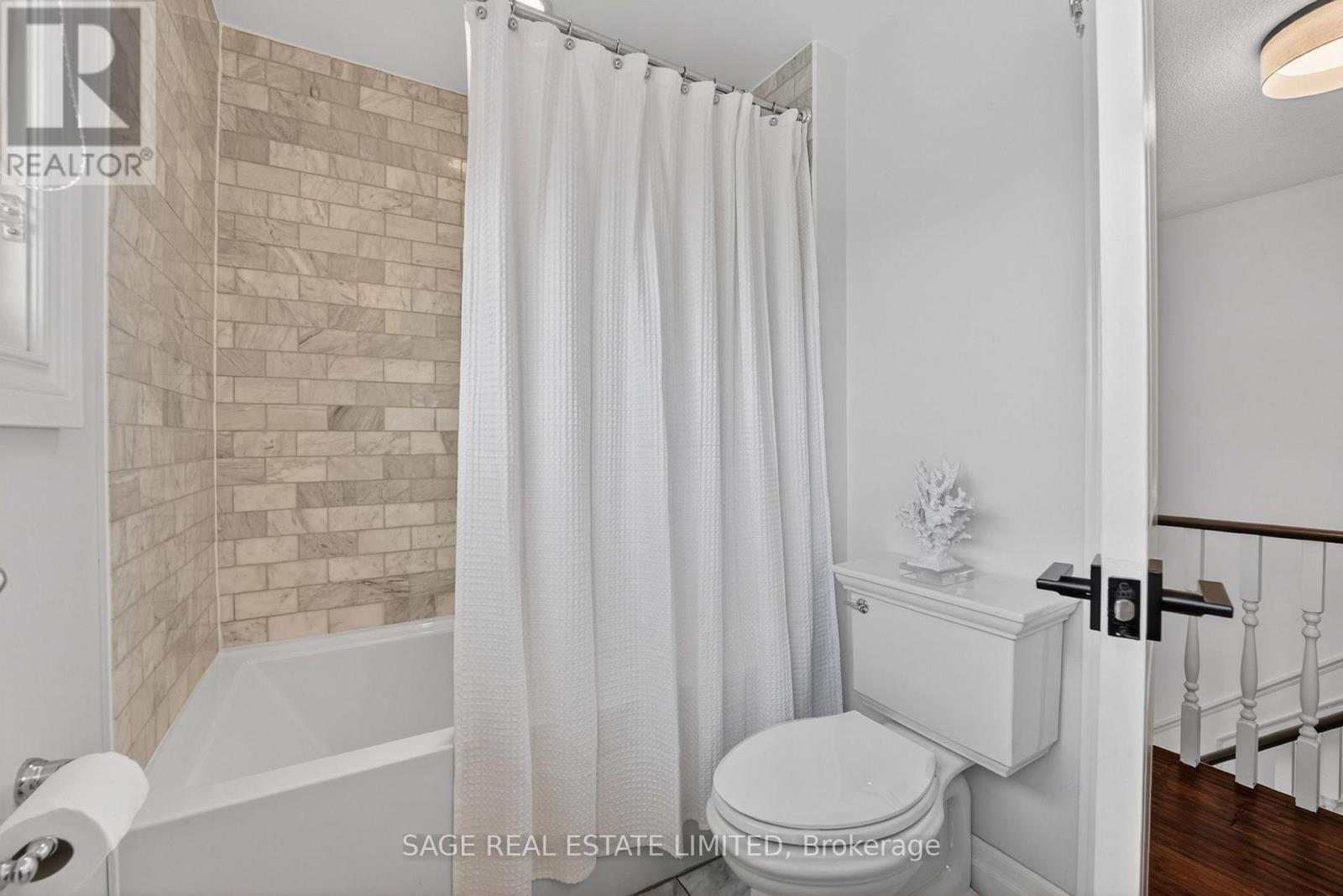 6 Acacia Street, Hamilton, Ontario  L8J 1V6 - Photo 33 - X13168362