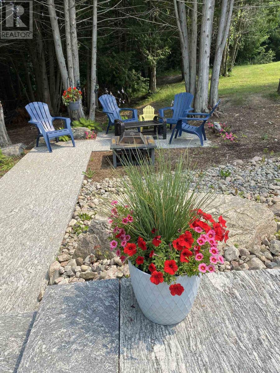 54 Lake Ridge Road, Seguin, Ontario  P0C 1J0 - Photo 9 - X12851026