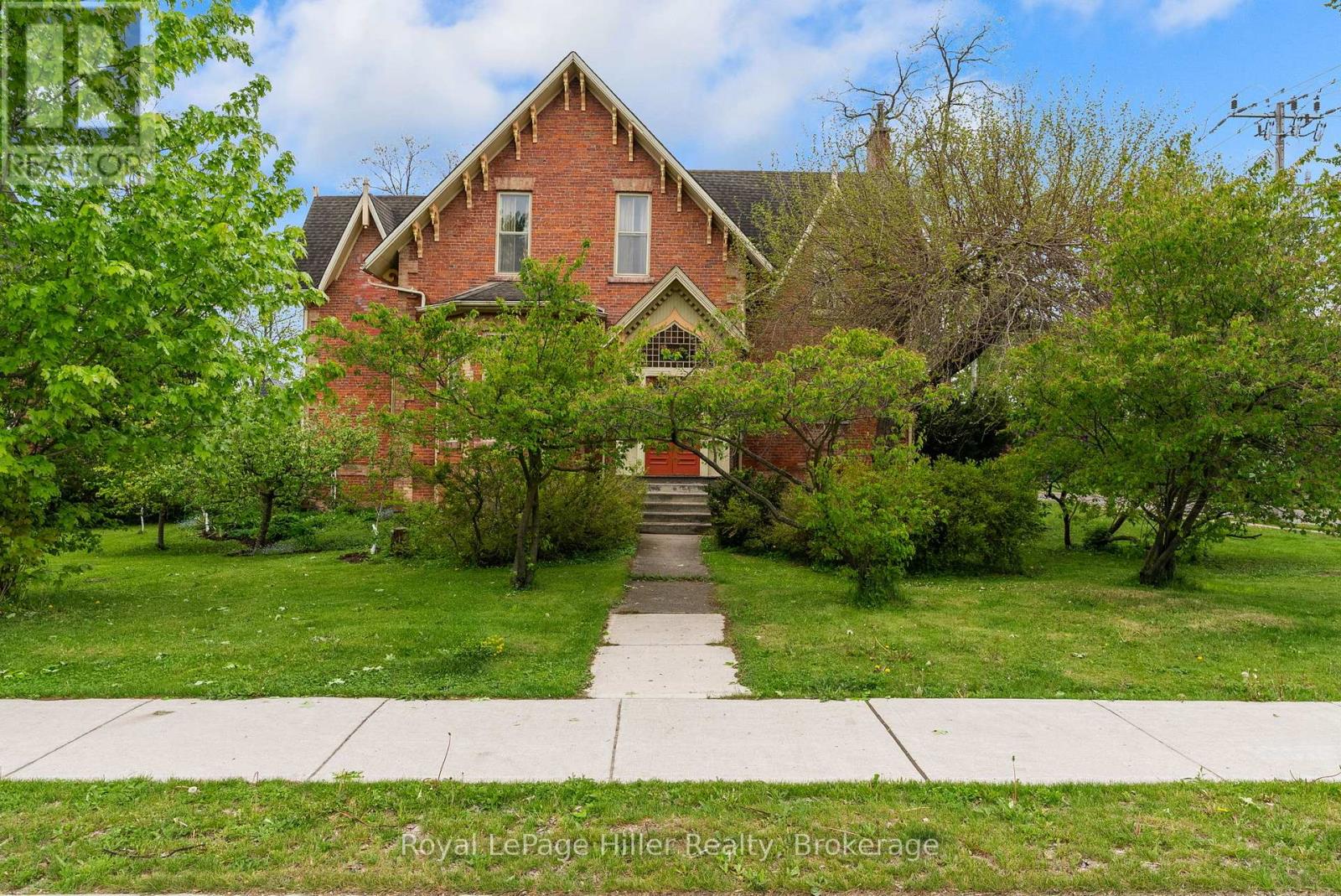 131 HURON STREET, Stratford, Ontario