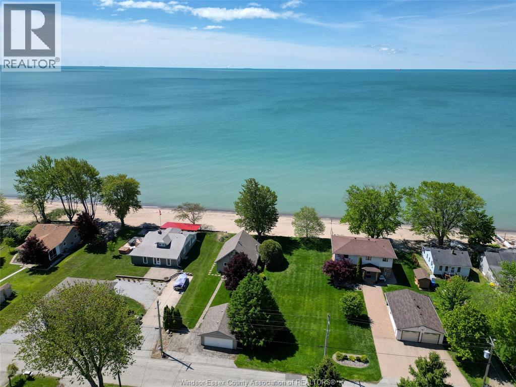 377 Lakewood Drive, Amherstburg, Ontario  N9V 2Y8 - Photo 4 - 26011979
