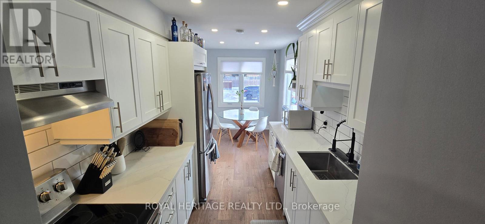 20 Nina Court, Cavan Monaghan (Millbrook Village), Ontario  L0A 1G0 - Photo 6 - X12707994