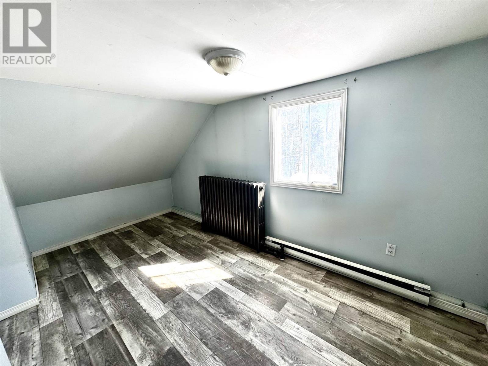 124 Third Ave, Hornepayne, Ontario P0M 1Z0 - Photo 17 - SM260613