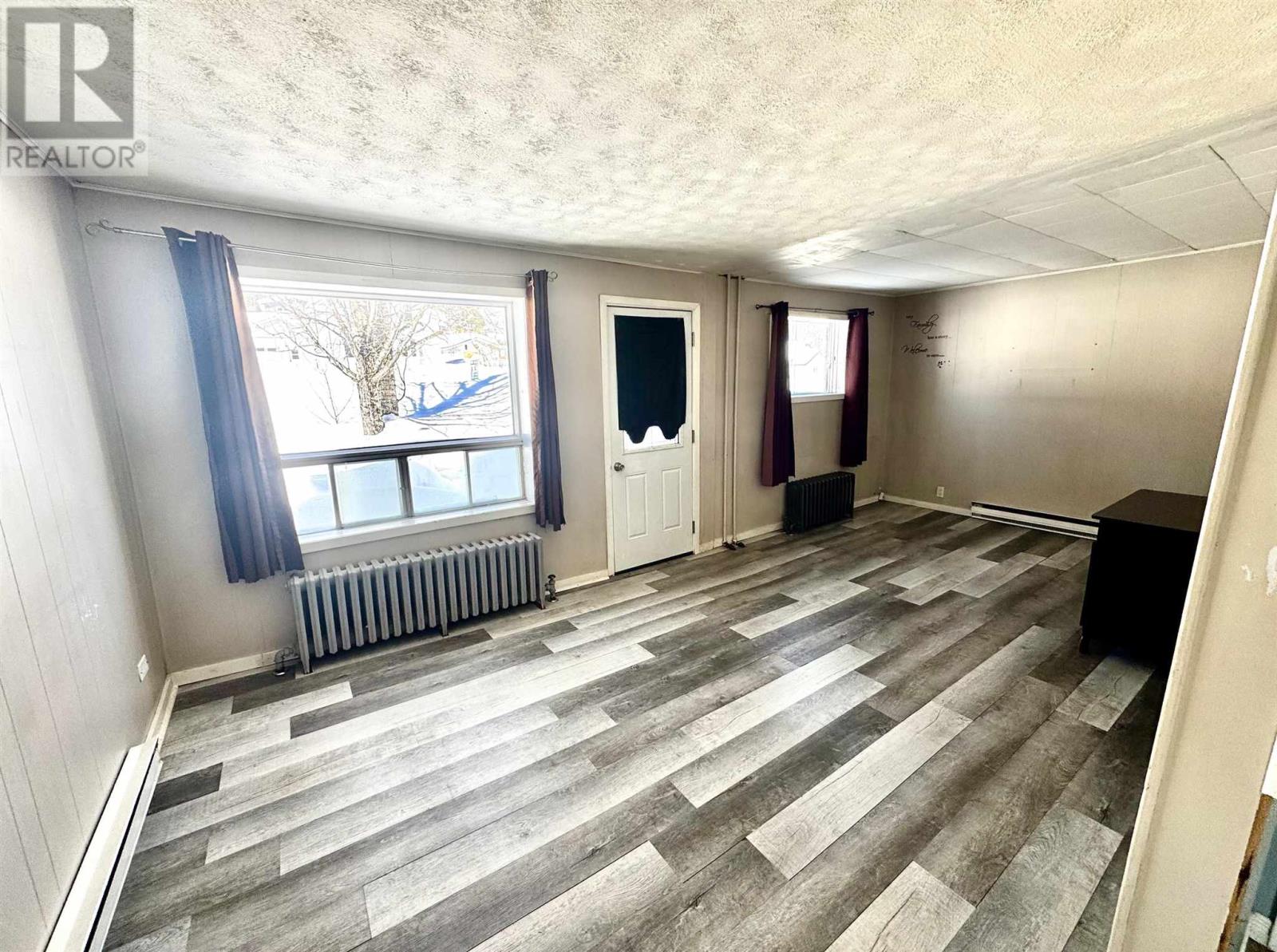 124 Third Ave, Hornepayne, Ontario P0M 1Z0 - Photo 14 - SM260613
