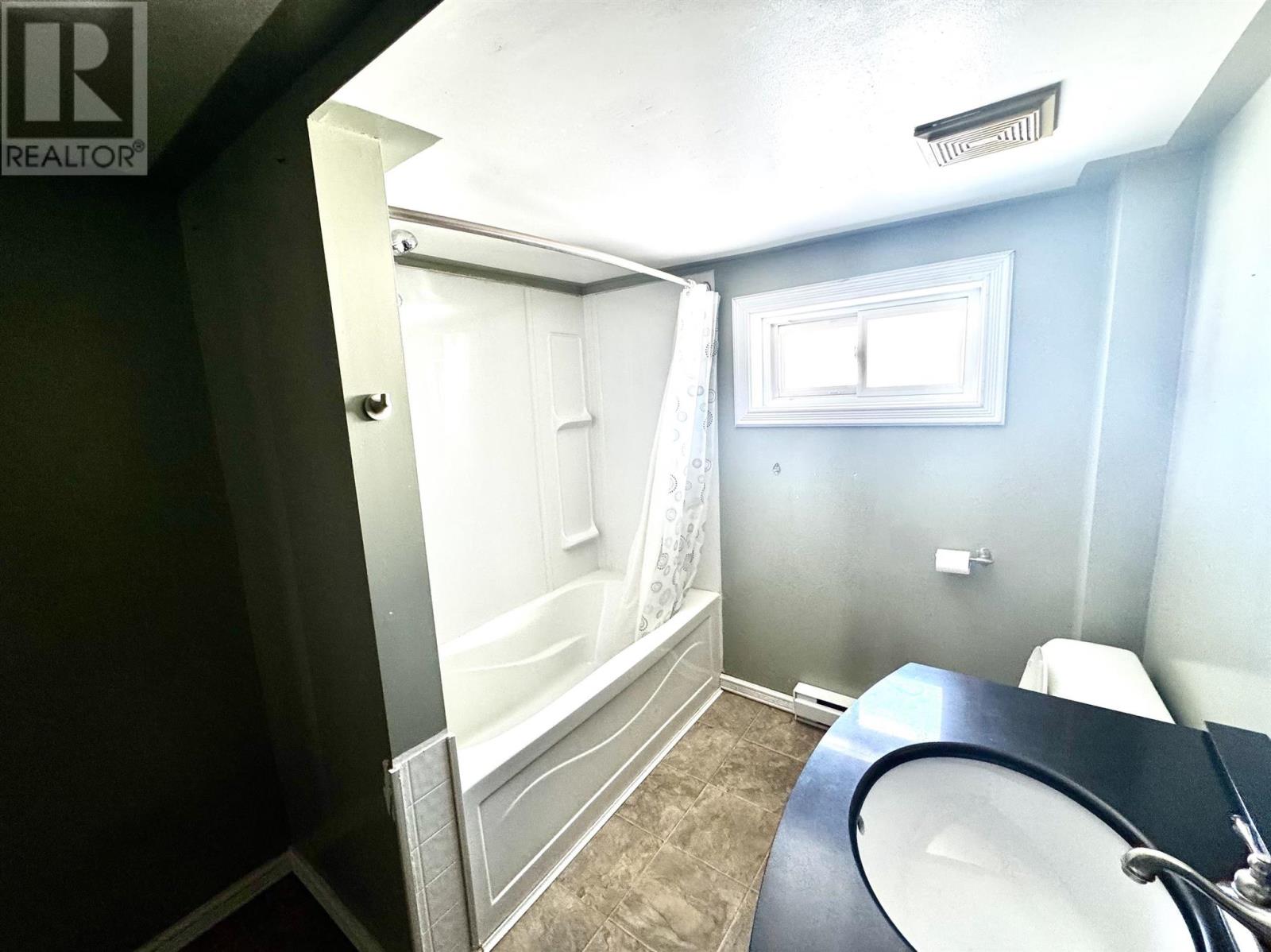 124 Third Ave, Hornepayne, Ontario P0M 1Z0 - Photo 23 - SM260613