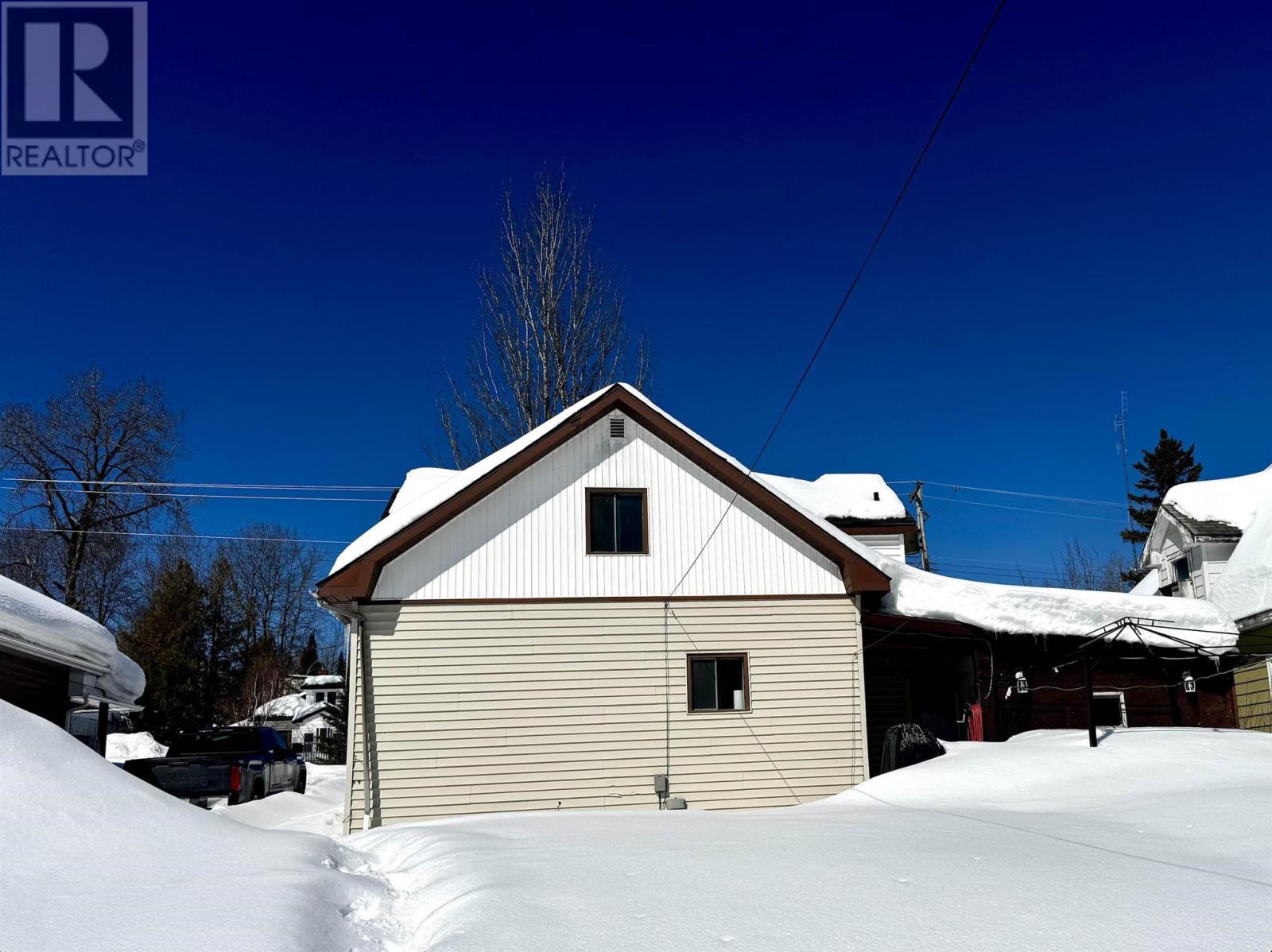 124 Third Ave, Hornepayne, Ontario P0M 1Z0 - Photo 8 - SM260613